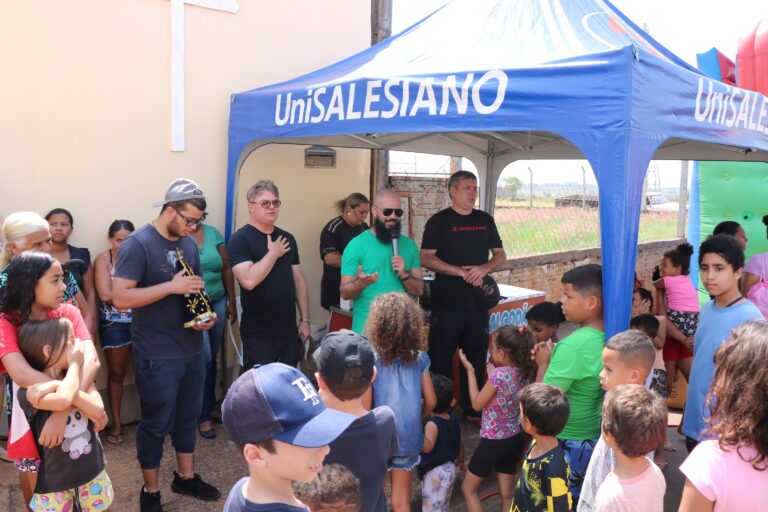 Festa de Nossa Senhora Aparecida e das Crianças reúne mais de 500 pessoas