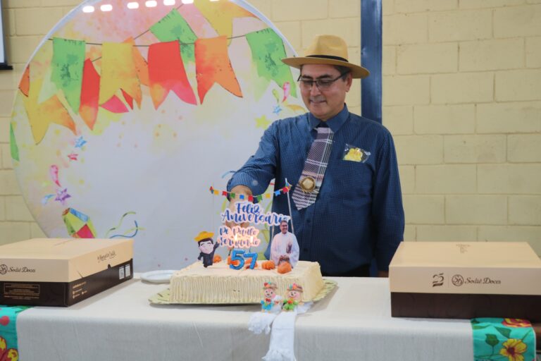 Reitor do UniSALESIANO, Pe. Paulo Fernando Vendrame, SDB, é homenageado em Festa Junina