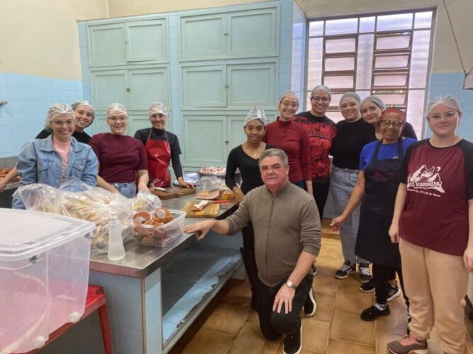 Feijoada Solidária do VAMS 2025 movimenta comunidade salesiana de Araçatuba e região