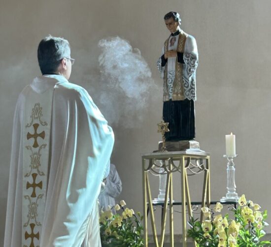 UniSALESIANO celebra aniversário de nascimento de São João Bosco com Missas na Igreja Universitária