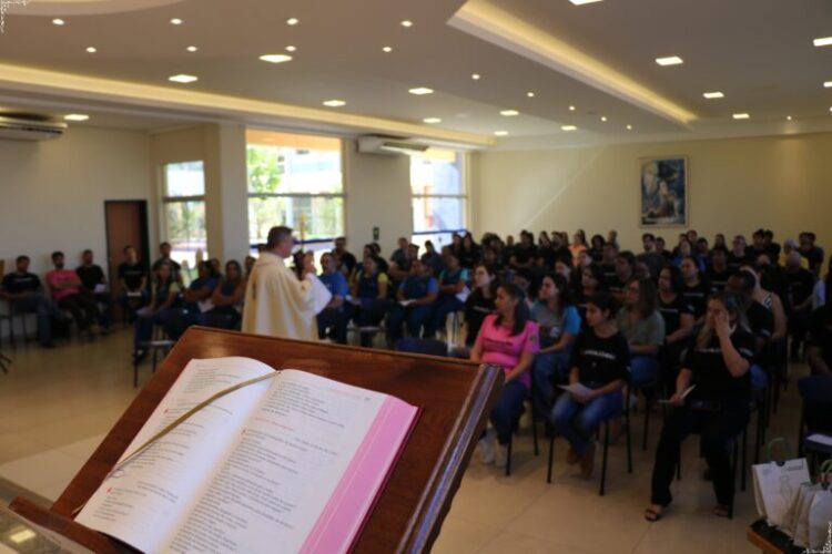 UniSALESIANO celebra Missa em honra à Natividade de São João Bosco