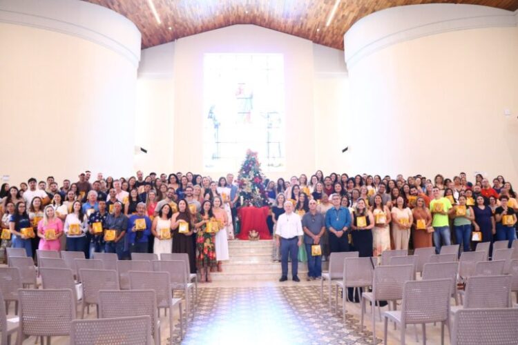 UniSALESIANO realiza confraternização de Natal com celebração, partilha e integração